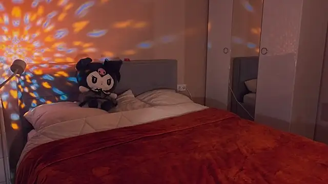 Snapshot of Mia_Luw chatting on September 2025 01:51:02 AM Mia Luw online show from September 2025 01:51:02 AM