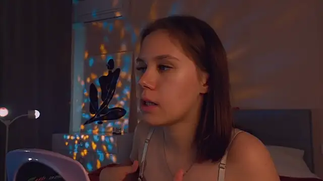 Snapshot of Mia_Luw chatting on September 2025 09:45:02 AM Mia Luw online show from September 2025 09:45:02 AM