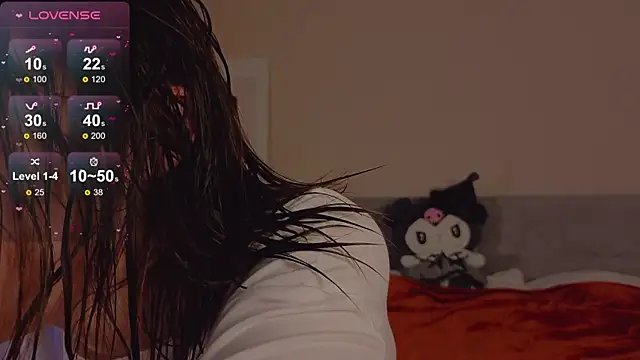 Snapshot of Mia_Luw chatting on October 2025 02:08:02 AM Mia Luw online show from October 2025 02:08:02 AM