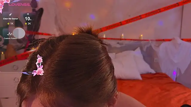 Snapshot of Mia_Luw chatting on October 2025 03:10:01 AM Mia Luw online show from October 2025 03:10:01 AM