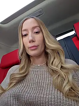 Snapshot of Pussy_Drive03 chatting on February 2025 07:28:01 AM Pussy Drive03 online show from February 2025 07:28:01 AM