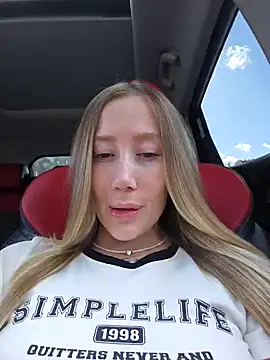 Snapshot of Pussy_Drive03 chatting on March 2025 07:47:01 AM Pussy Drive03 online show from March 2025 07:47:01 AM