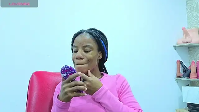 dafnnelewis online show from July 2026 11:24:01 AM