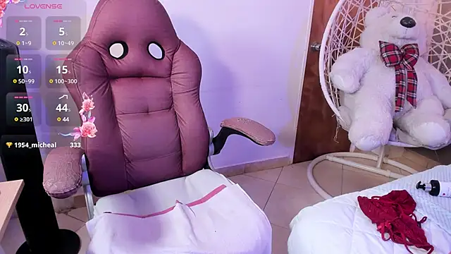 Snapshot of cattaleya_get chatting on March 2025 03:18:01 PM cattaleya get online show from March 2025 03:18:01 PM