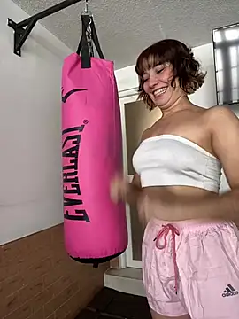 Snapshot of Maggie_Geller chatting on February 2025 02:58:02 PM Maggie Geller online show from February 2025 02:58:02 PM