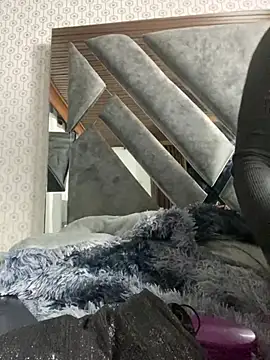 Snapshot of Maggie_Geller chatting on February 2025 12:04:01 AM Maggie Geller online show from February 2025 12:04:01 AM