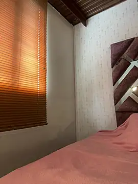 Snapshot of Maggie_Geller chatting on March 2025 05:17:02 PM Maggie Geller online show from March 2025 05:17:02 PM