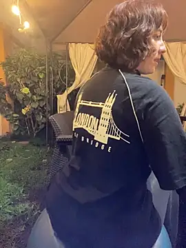 Snapshot of Maggie_Geller chatting on March 2025 12:28:02 AM Maggie Geller online show from March 2025 12:28:02 AM