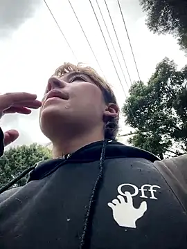 Snapshot of Maggie_Geller chatting on November 2025 04:40:01 PM Maggie Geller online show from November 2025 04:40:01 PM