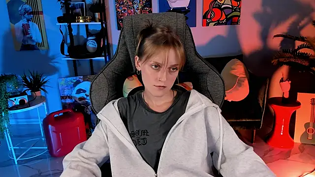 KiraMontoya online show from September 2025 05:35:01 PM