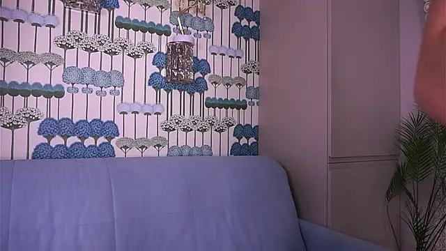 Snapshot of LizbethGee chatting on February 2025 03:00:01 PM LizbethGee online show from February 2025 03:00:01 PM