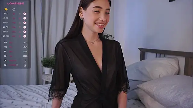 Snapshot of LizbethGee chatting on March 2025 05:06:02 AM LizbethGee online show from March 2025 05:06:02 AM