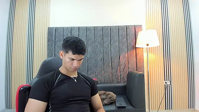ANDRES STUD online show from January 2026 04:18:01 AM
