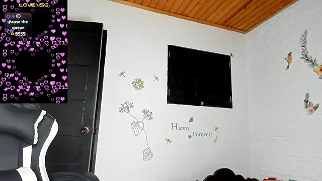 Snapshot of alisson_hoffman05 chatting on February 2025 10:18:01 AM alisson hoffman05 online show from February 2025 10:18:01 AM