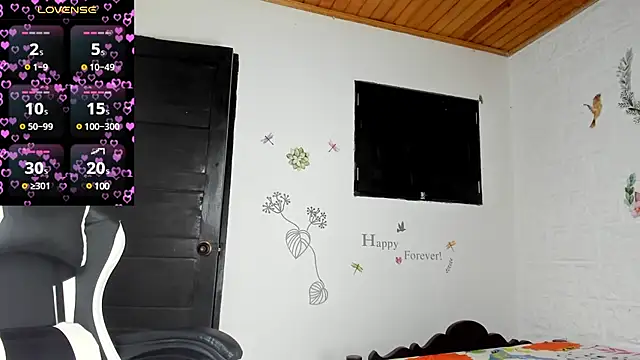 Snapshot of alisson_hoffman05 chatting on March 2025 01:29:02 PM alisson hoffman05 online show from March 2025 01:29:02 PM