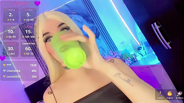 Snapshot of Irina_milkmaid chatting on October 2025 07:15:01 PM Irina milkmaid online show from October 2025 07:15:01 PM