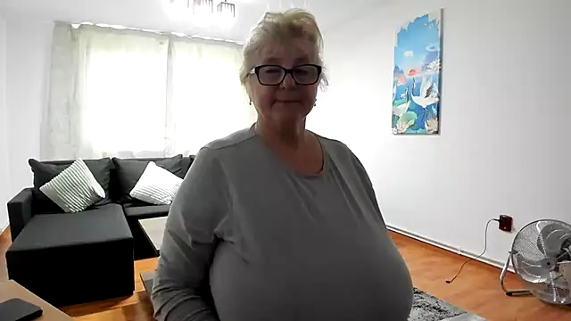 Snapshot of NoraJohnson6 chatting on September 2025 05:52:02 AM NoraJohnson6 online show from September 2025 05:52:02 AM