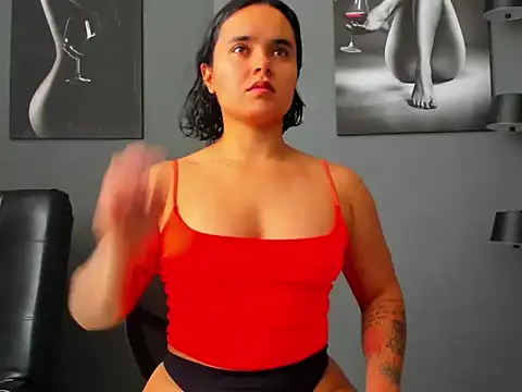 karlyjons12 online show from February 2026 03:57:01 PM