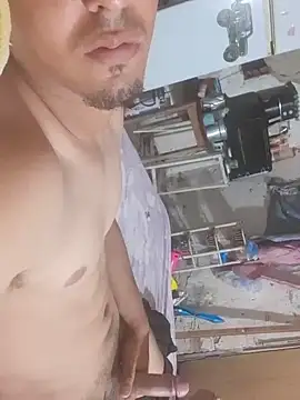 Snapshot of Hugoxxxxxxxxxxxx chatting on September 2025 10:12:01 PM Hugoxxxxxxxxxxxx online show from September 2025 10:12:01 PM