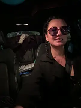 Loveblackzilla online show from November 2025 05:26:01 PM