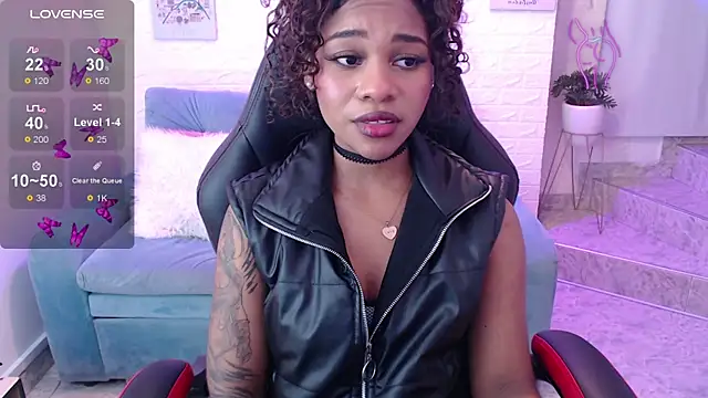 Snapshot of tylla_ chatting on March 2025 10:07:02 AM tylla online show from March 2025 10:07:02 AM