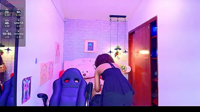 Snapshot of tylla_ chatting on March 2025 03:13:02 AM tylla online show from March 2025 03:13:02 AM