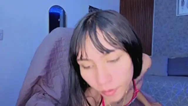 Miaa Lee7 online show from April 2026 08:21:01 PM