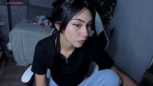 Miaa Lee7 online show from July 2026 08:13:02 PM