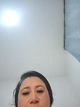 Snapshot of Sexy_Tifany chatting on October 2025 03:03:02 AM Sexy Tifany online show from October 2025 03:03:02 AM