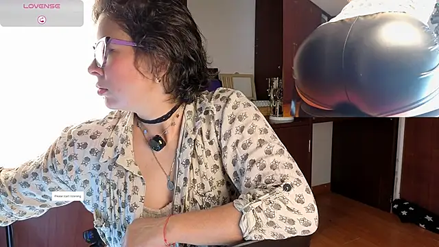 sophia dumont online show from November 2025 10:21:02 PM