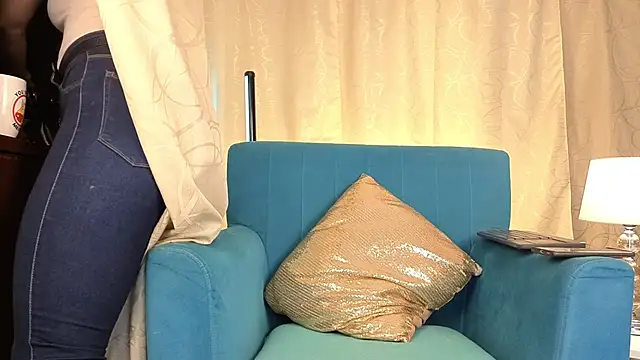 sophia dumont online show from April 2026 10:08:01 AM