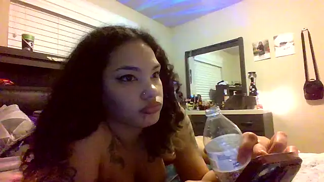 tastylolaaa online show from February 2025 10:10:02 AM