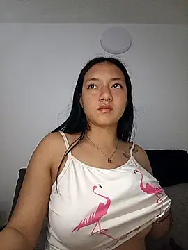 Snapshot of CuteHarper chatting on October 2025 03:28:01 AM CuteHarper online show from October 2025 03:28:01 AM