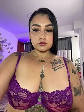 Snapshot of Madissonlove_1 chatting on October 2025 12:47:01 PM Madissonlove 1 online show from October 2025 12:47:01 PM