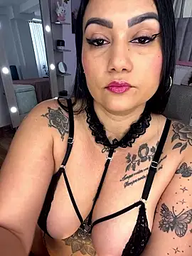 Snapshot of Madissonlove_1 chatting on January 2026 01:13:01 PM Madissonlove 1 online show from January 2026 01:13:01 PM
