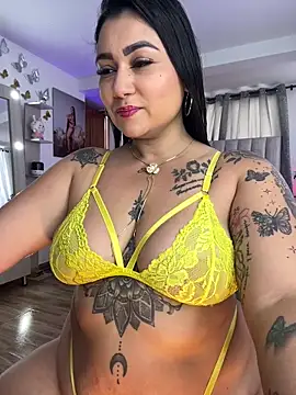 Snapshot of Madissonlove_1 chatting on January 2026 01:26:01 PM Madissonlove 1 online show from January 2026 01:26:01 PM
