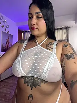 Snapshot of Madissonlove_1 chatting on February 2026 03:04:02 PM Madissonlove 1 online show from February 2026 03:04:02 PM