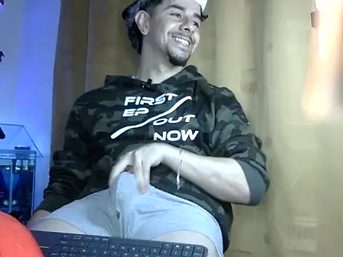 Snapshot of venusfranco_94 chatting on February 2026 03:04:02 AM venusfranco 94 online show from February 2026 03:04:02 AM