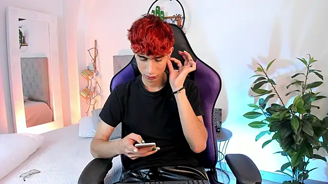 NovaaWheler online show from March 2025 04:28:01 AM