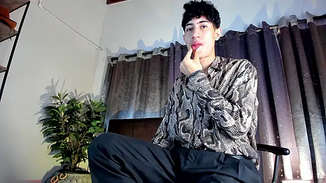 NovaaWheler online show from March 2026 12:29:01 PM