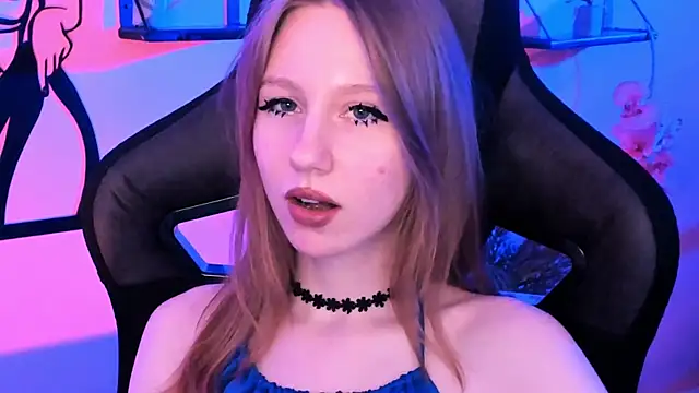 DariaTate online show from October 2025 11:54:02 AM