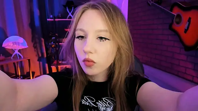 DariaTate online show from April 2026 11:39:02 AM