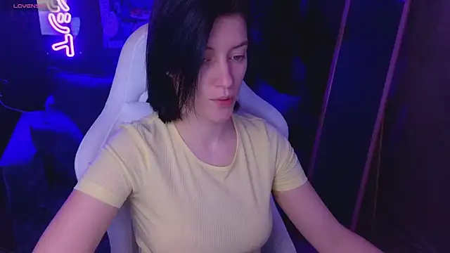 roxy riot  online show from May 2026 01:23:02 AM
