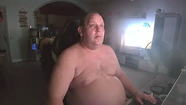 Snapshot of Hotfire-112 chatting on March 2026 09:38:02 PM Hotfire-112 online show from March 2026 09:38:02 PM