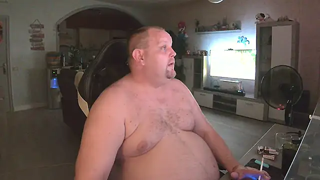 Hotfire-112 online show from May 2026 09:42:02 PM