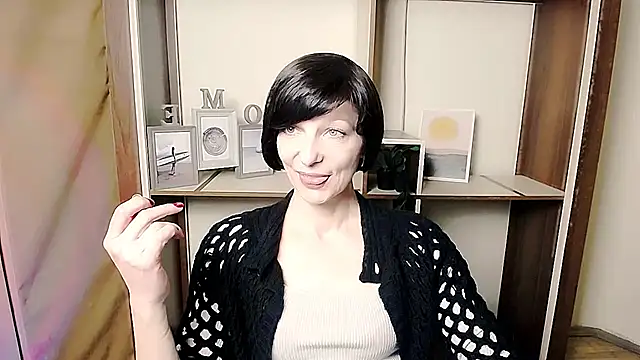  AngeliaFlow  online show from February 2026 10:20:02 AM