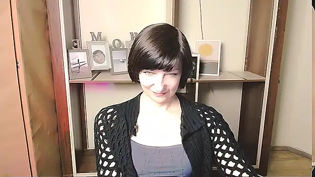  AngeliaFlow  online show from May 2026 09:14:01 AM