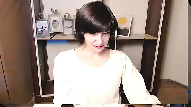  AngeliaFlow  online show from May 2026 09:48:01 AM