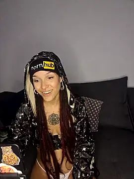 nickelfie online show from March 2025 12:41:02 PM