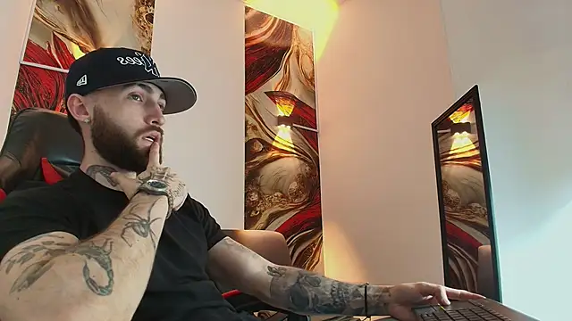 Luke davis01 online show from October 2025 01:12:01 PM